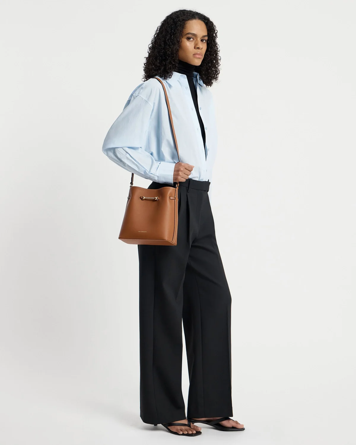 Corda Bucket - Chestnut