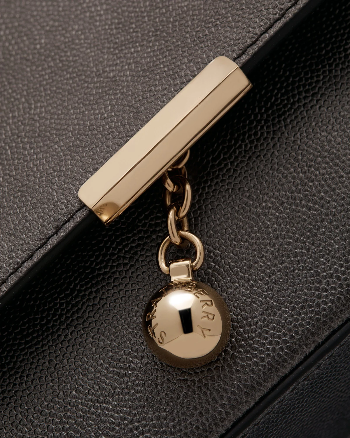 Nocturn Clutch - Metallic Anthracite Caviar