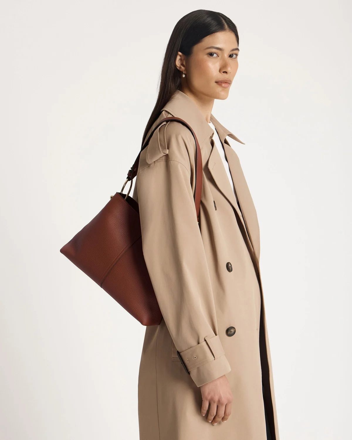 Lana Hobo - Walnut