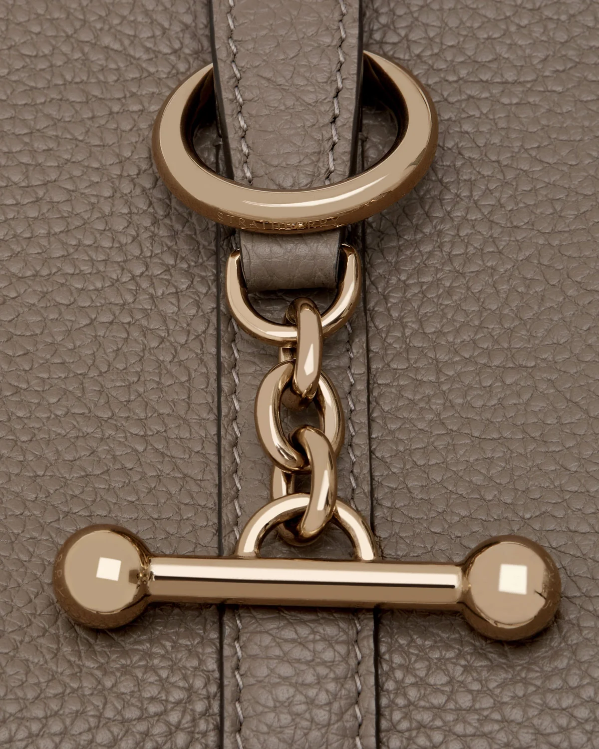 Kite on a Chain - Taupe