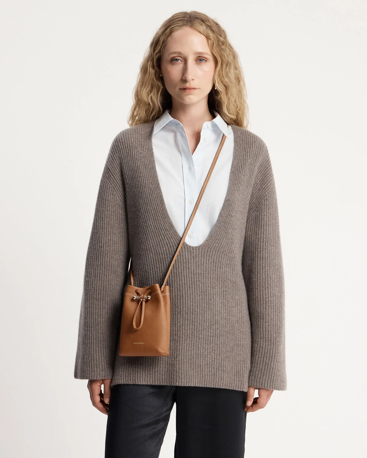 Osette Midi Pouch - Tan