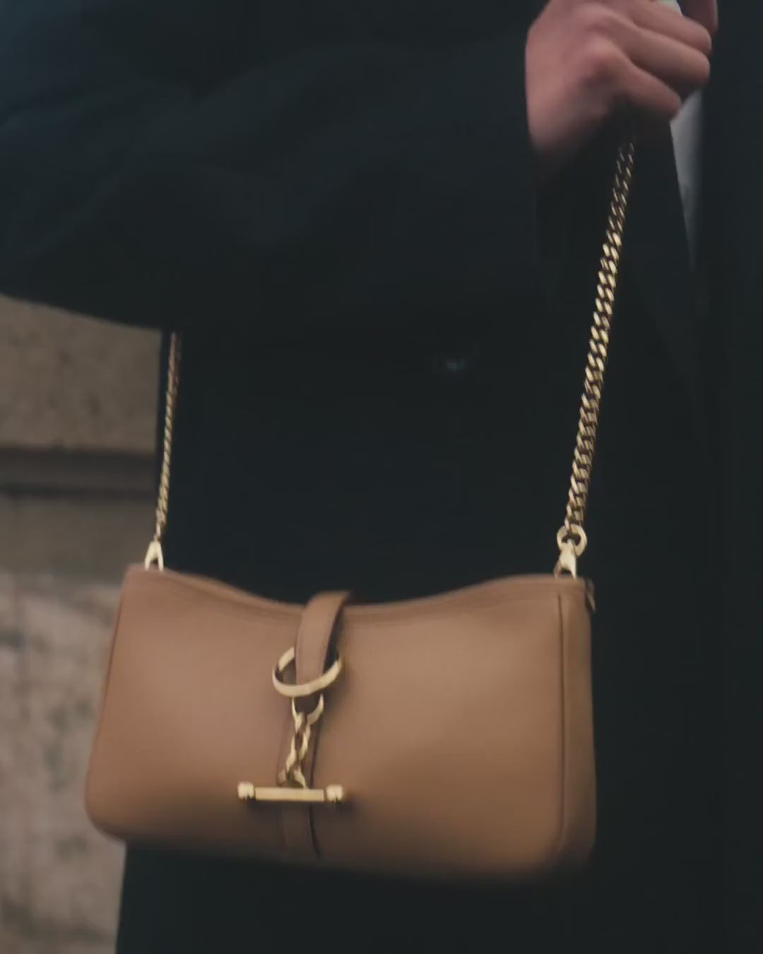 Kite on a Chain - Caramel