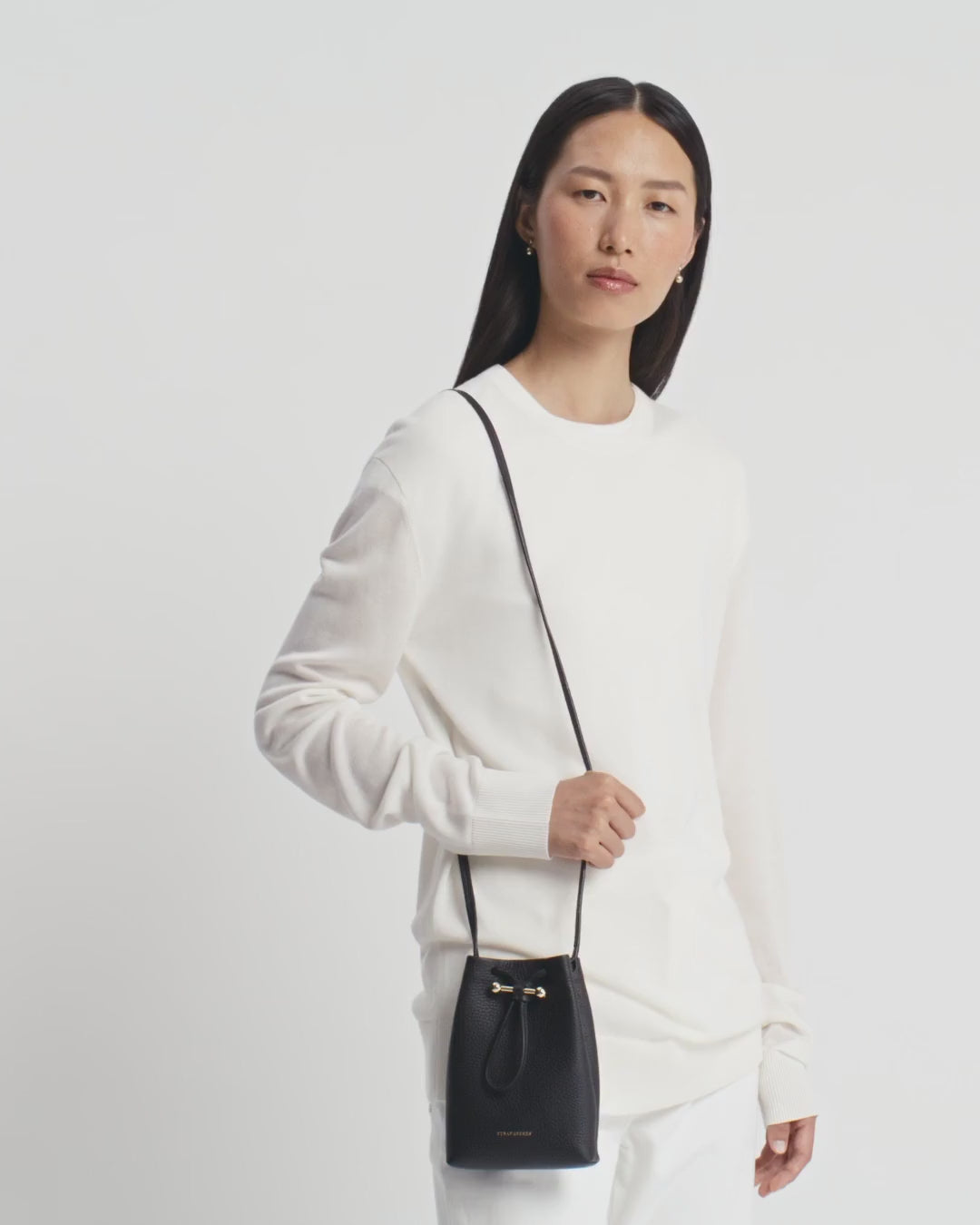 Osette Midi Pouch - Black